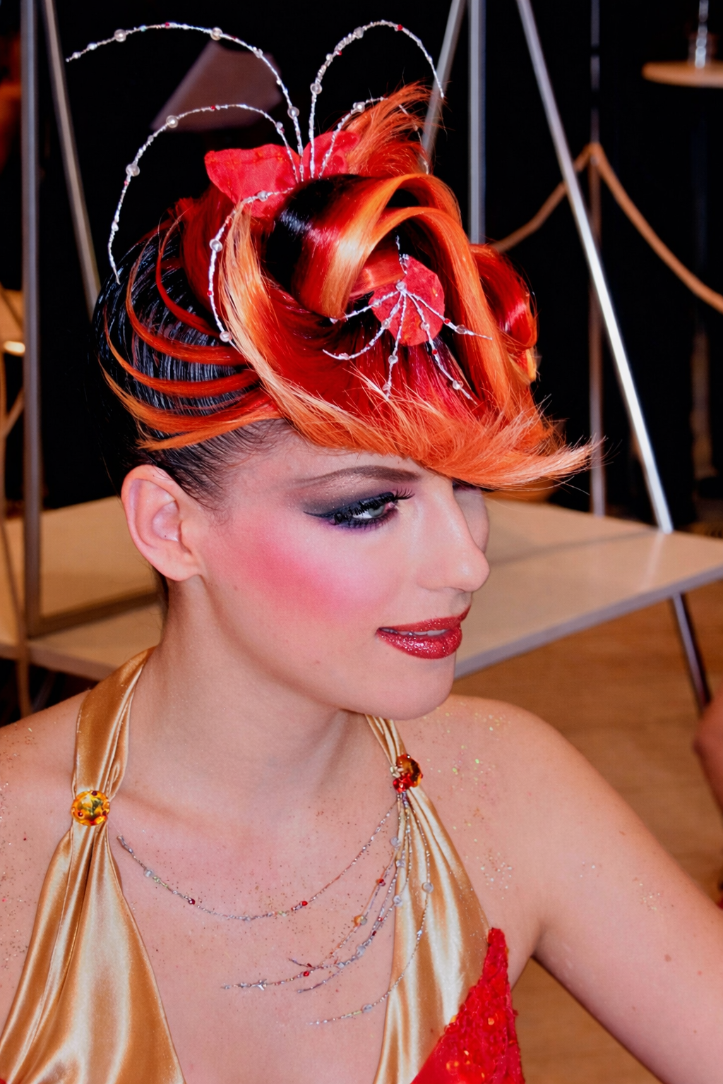 #23 - Affiche vintage femme domaine de la coiffure