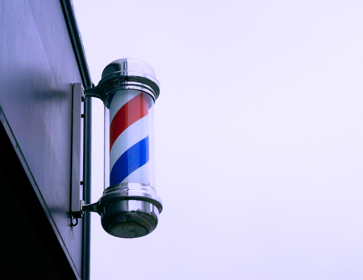 Enseignes et mats de barbier