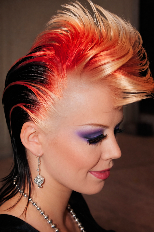 #5 - Affiche vintage femme domaine de la coiffure