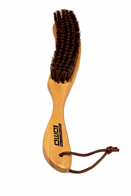 Brosse à cou Tomo - manche en bois