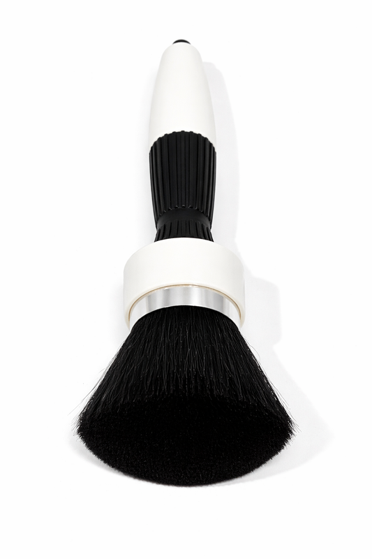 Brosse à cou - bout aimanté